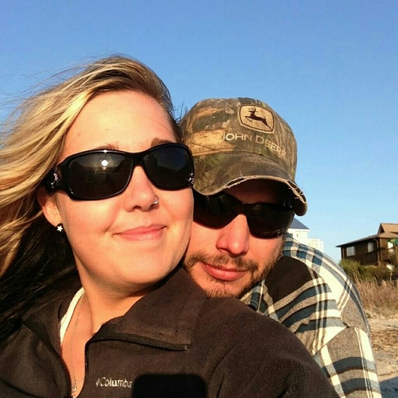 Meet your Posher, Vickie - Picture 4 of 4