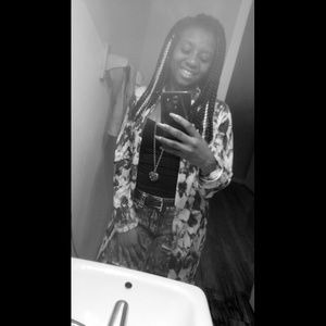 Meet your Posher, Precious