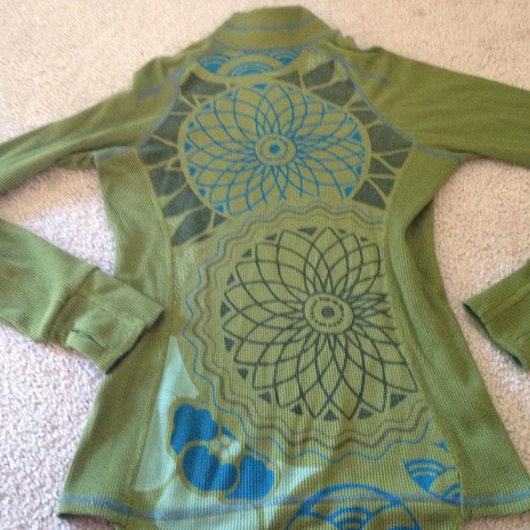 Amazing price!long sleeve thermal shirt great deal