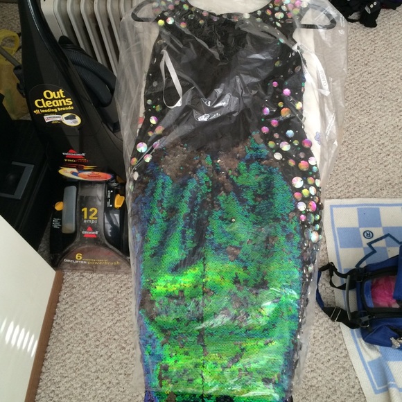 Homecoming dress - Picture 2 of 4
