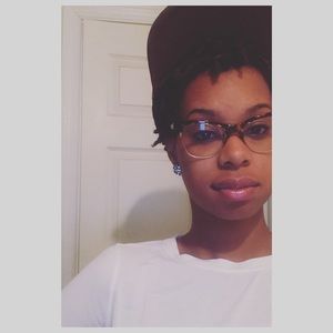 Meet your Posher, Destiny