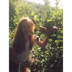 Meet your Posher, Maeve