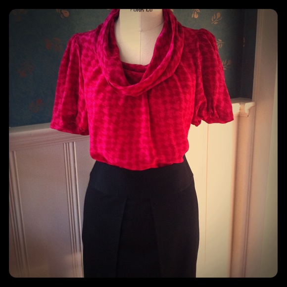 Silk gingham print pink top