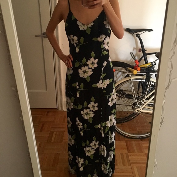 Asos NWT black floral print maxi dress, size 0P - Picture 3 of 4