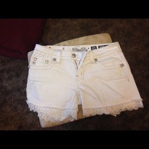 Miss Me Shorts 28