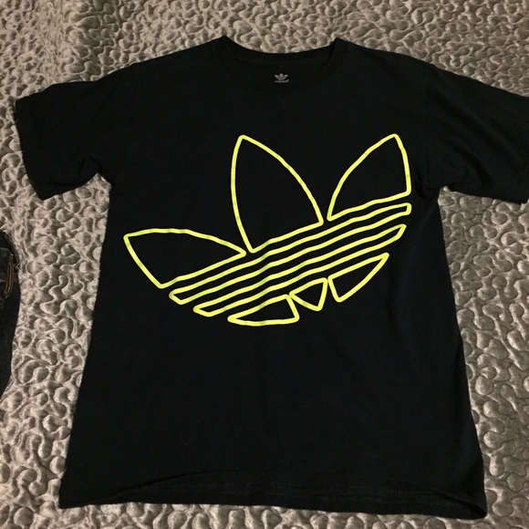 BOYS size Sm Adidas Tshirt