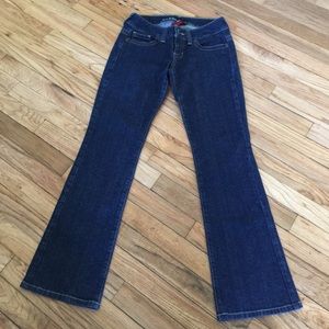 ⚡️FLASH SALE⚡️Guess Jeans Size 28