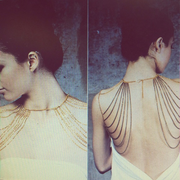 Gold tassel link body chain