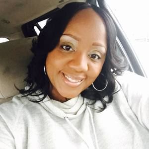 Meet your Posher, Dee