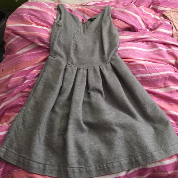 Plain gray dress - Picture 1 of 1
