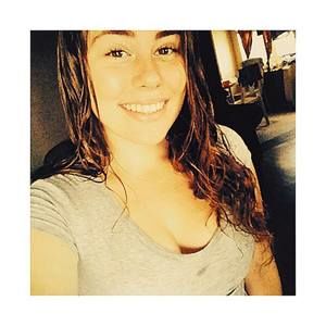 Meet your Posher, Alisa