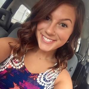 Meet your Posher, Courtney