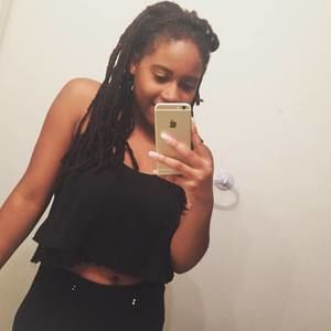 Meet your Posher, Dominique