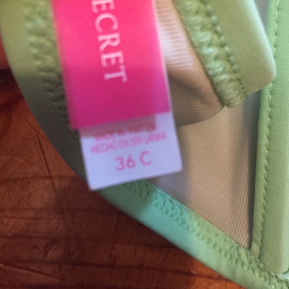 Victoria's Secret Strapless Bandeau 36C - Picture 2 of 4