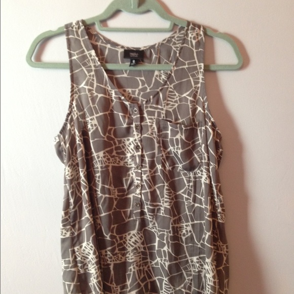 Loose button front tank with graphic patterns