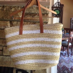 Gap NWOT straw pocket book/ beach bag
