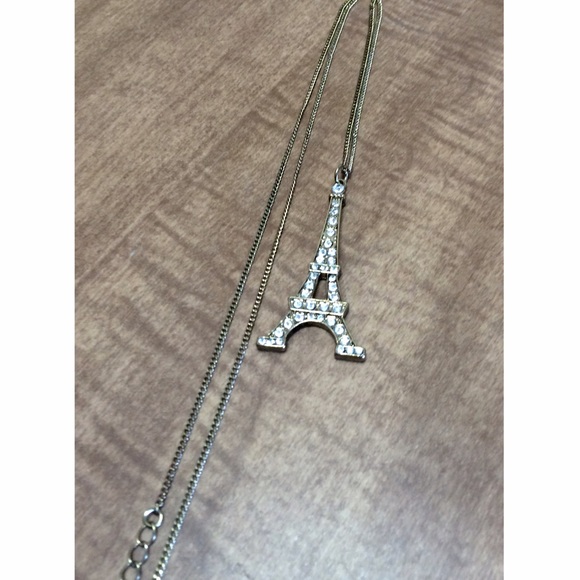 Jewelry - ✨ Paris necklace