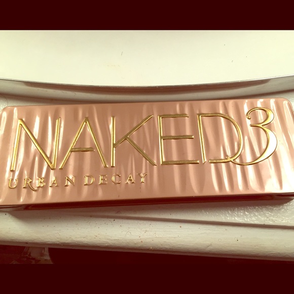 Urban decay Naked 3