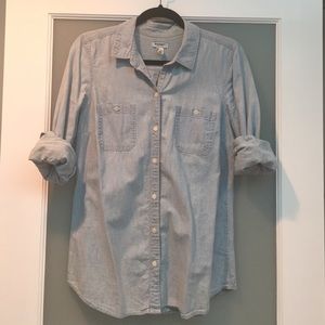 Old Navy light chambray shirt