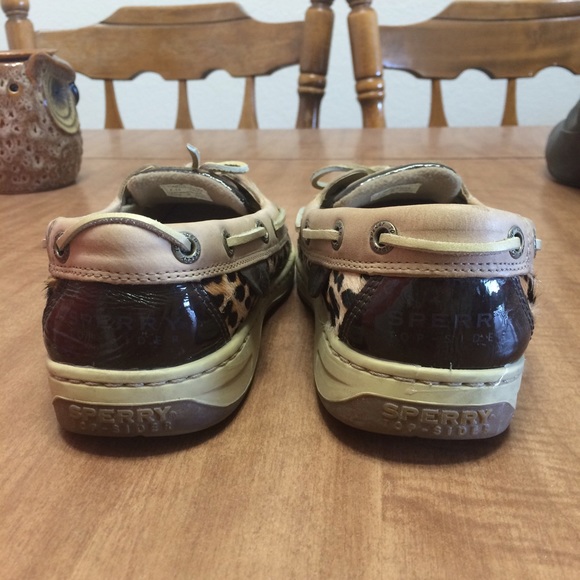 SOLD✨ CHEETAH SPERRYS - Picture 3 of 4