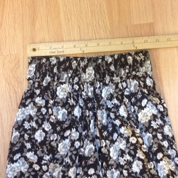 Abercrombie Kids Floral Wide Leg Pants - Picture 3 of 3