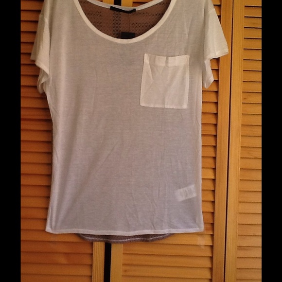 Twenty fitted Scoop neck T shirt with back mesh