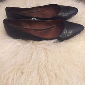 Black leather aldo flats
