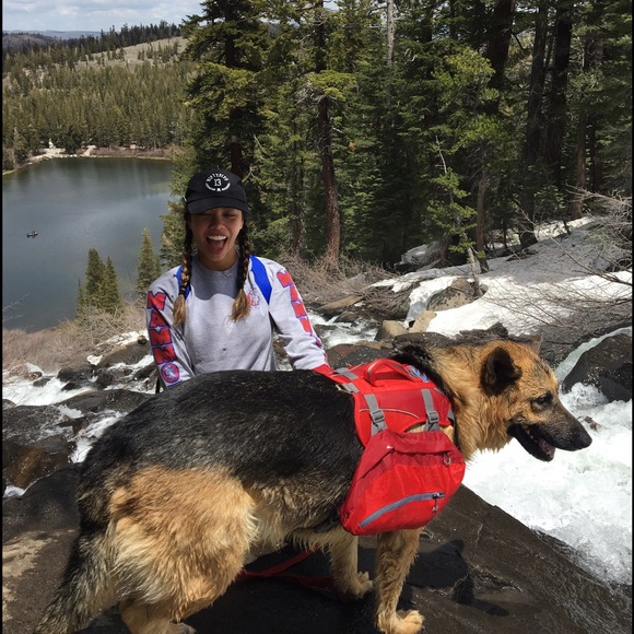 Meet your Posher, Kellie - Picture 2 of 3