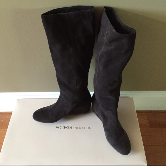 BCBG style BG-ISANNA