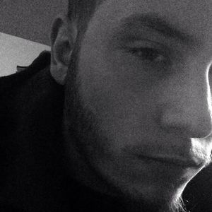 Meet your Posher, Corey