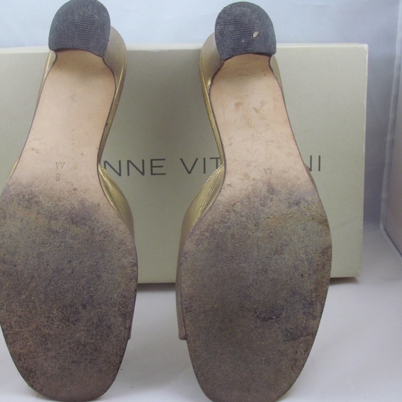 Vintage Adrienne Vittadini Bronze Slides - Picture 3 of 4