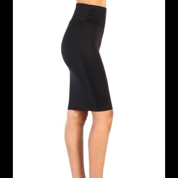 Black pencil skirt high waisted - Picture 2 of 4