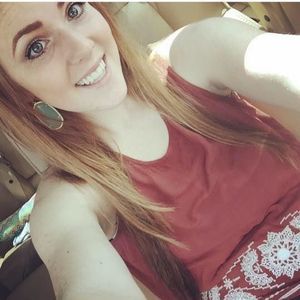 Meet your Posher, Gabrielle