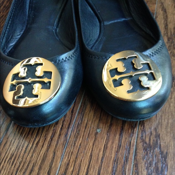 Tory burch black Reva  size 8 additional pics