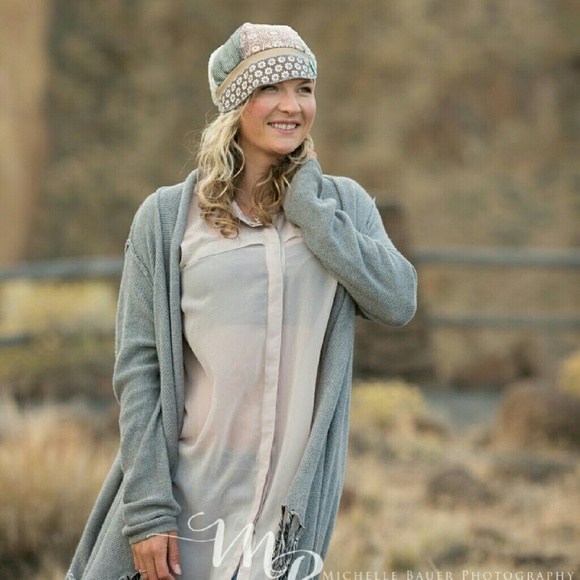 Meet your Posher, Adrienne - Picture 4 of 4