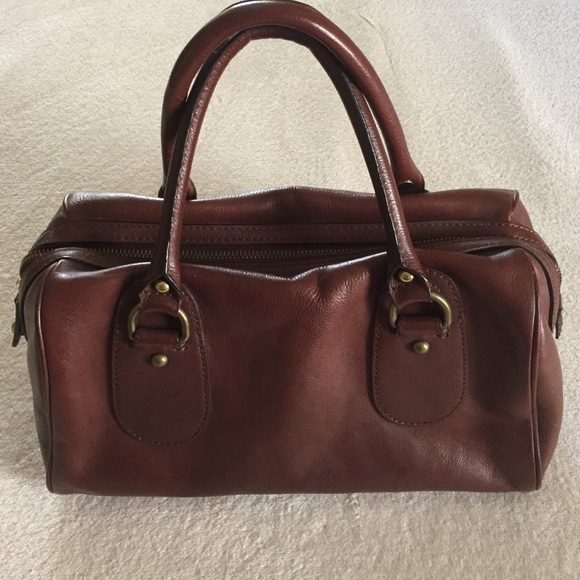 Banana Republic leather doctor-style bag