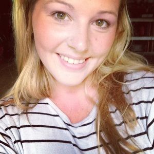 Meet your Posher, Elisha