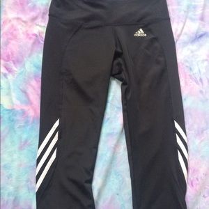 BLACK ADIDAS CAPRIS
