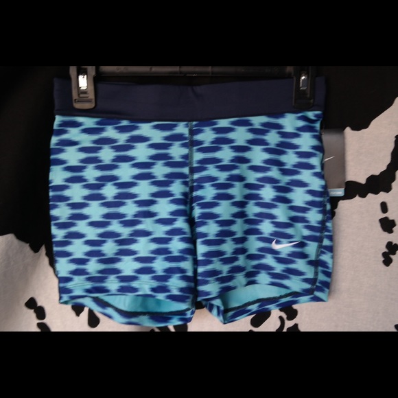 Nike relay shorts