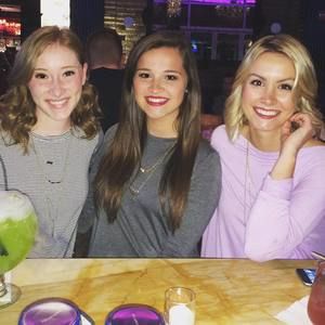 Meet your Posher, Ellyse