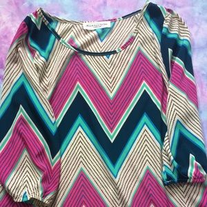 BRIGHT CHEVRON PATTERNED BLOUSE