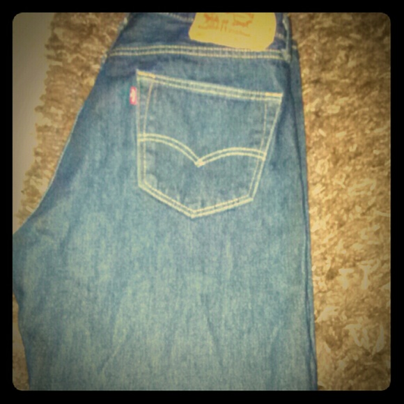 Levis pants
