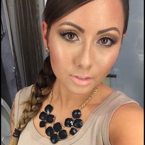 Meet your Posher, Erika