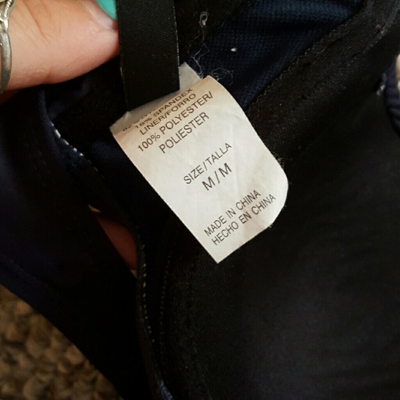 Buckle swim suit Top. Never worn - Picture 3 of 3