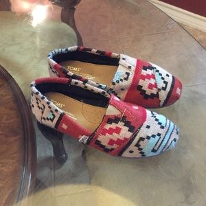 ‼️NEVER  USED TOMS!🚨