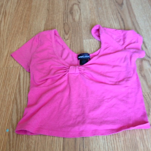 pink crop top