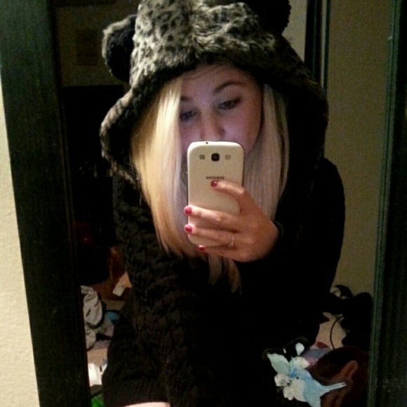 Leopard Winter Hat/Scarf