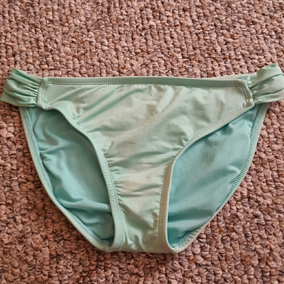 Swim bottoms - Picture 1 of 3