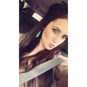 Meet your Posher, Victoria