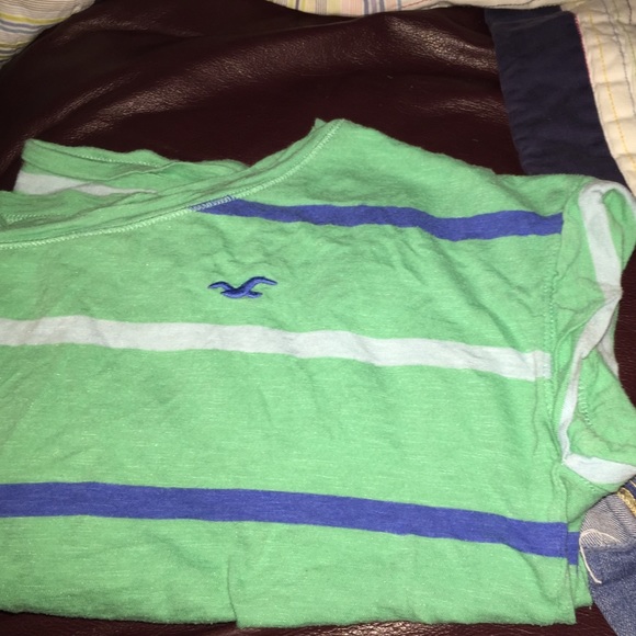 Hollister belly shirt